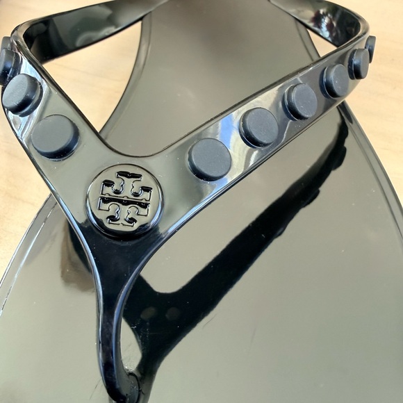 Tory Burch Black Studded Jelly Sandals - Size 11M 🏖️⛵️☀️ - Picture 7 of 7